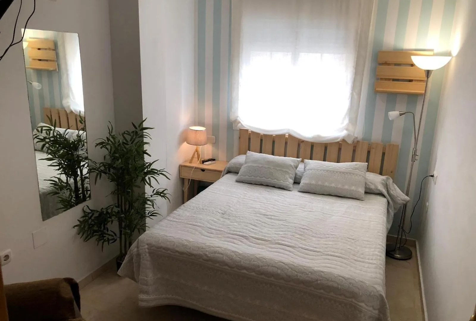 Precioso Apartamento A 50 Metros De La Playa Rincón de la Victoria 0*,